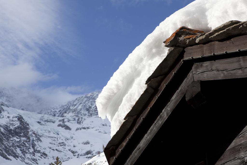 The Capra Saas-Fee Hotel Exterior photo