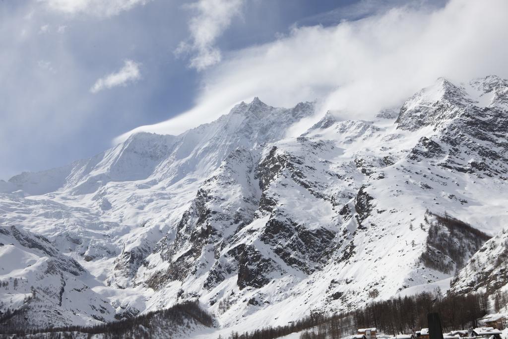 The Capra Saas-Fee Hotel Exterior photo